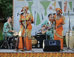 San Diego Zoo Safari Park stage with Nomsa+Akayaah